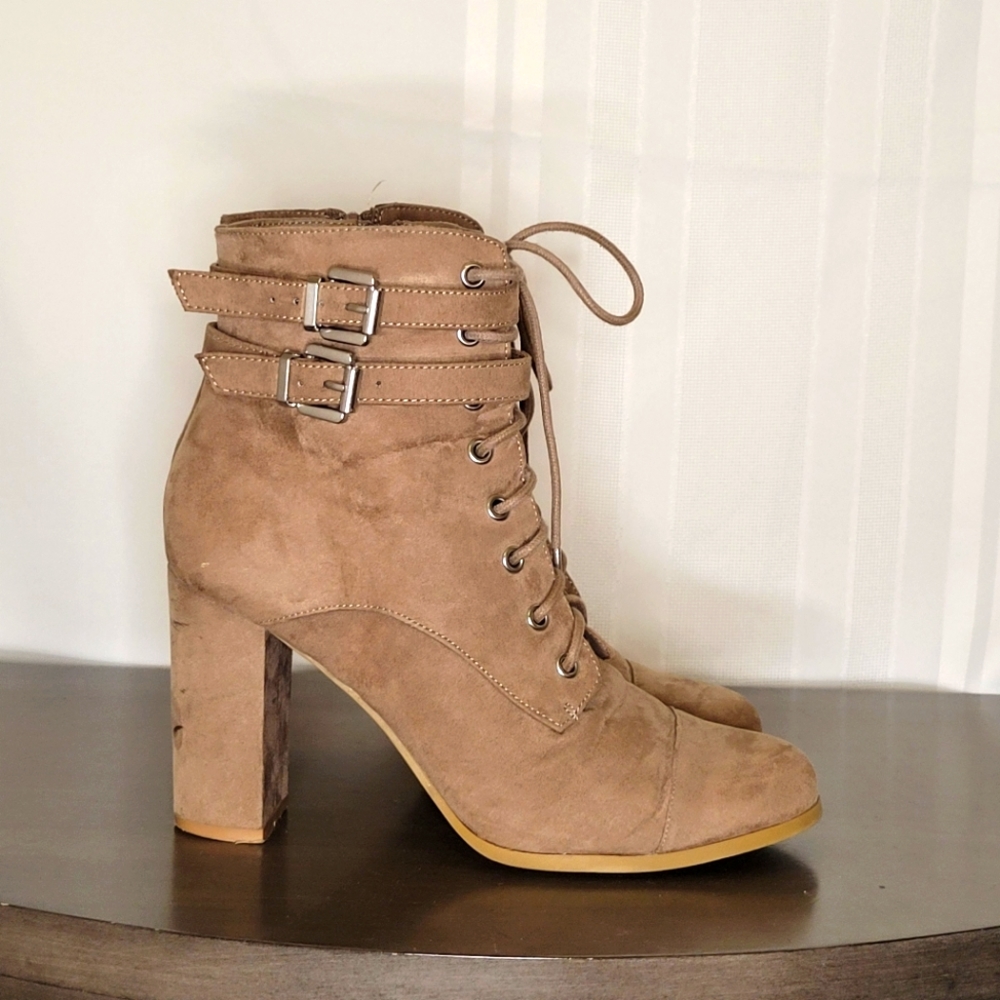 Madden Girl Women's Klaim Ankle Bootie, Taupe Fabric, Size 10